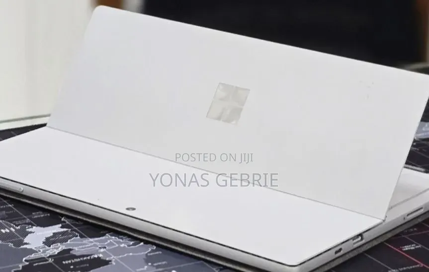 New Laptop Microsoft Surface 16GB Intel Core i5 SSD 256GB