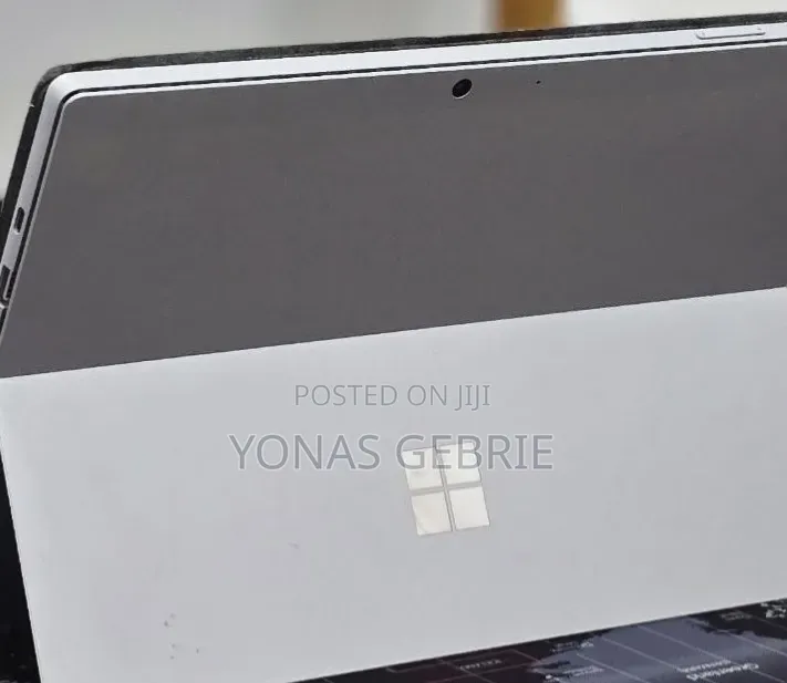 New Laptop Microsoft Surface 16GB Intel Core i5 SSD 256GB