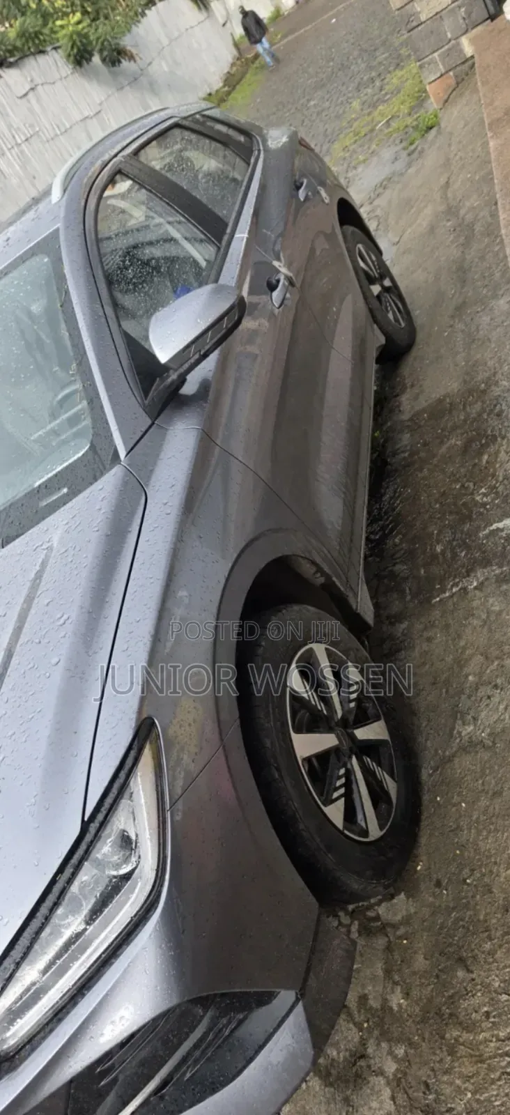 BYD E2 43 kWh 94 hp FWD 2024 Gray