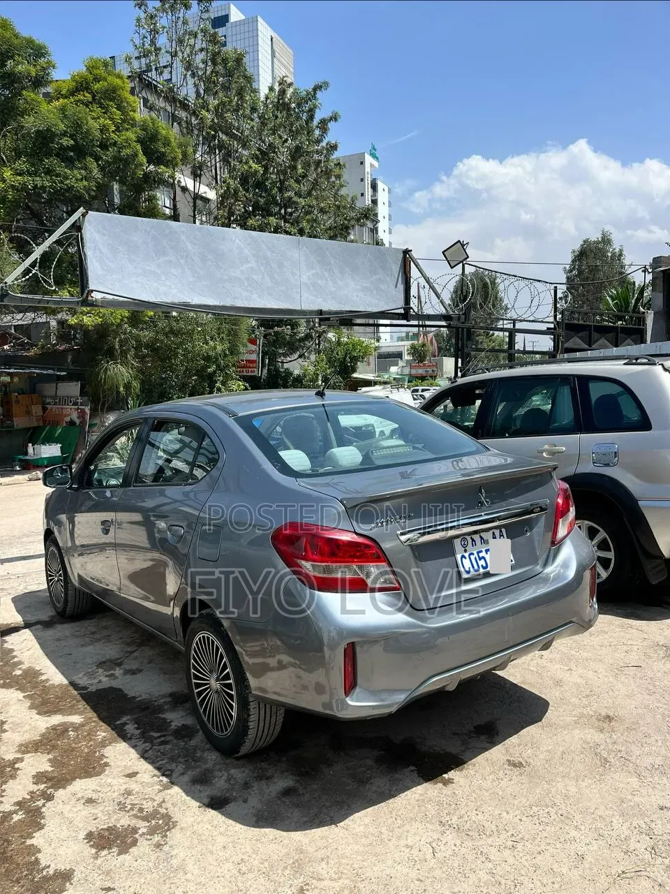 Mitsubishi Attrage 2022 Gray