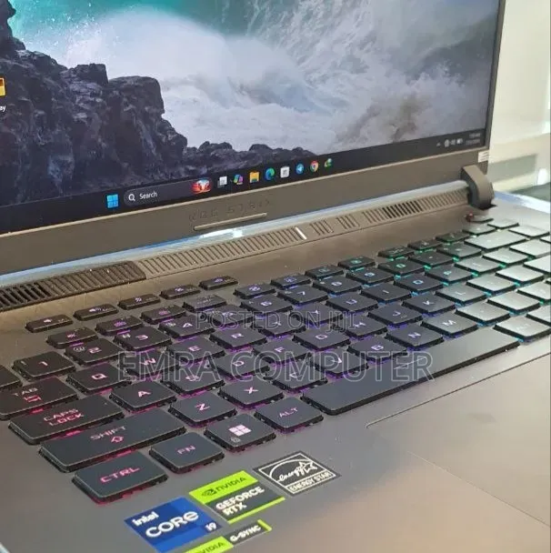 New Laptop Asus 16GB Intel Core i9 SSD 512GB