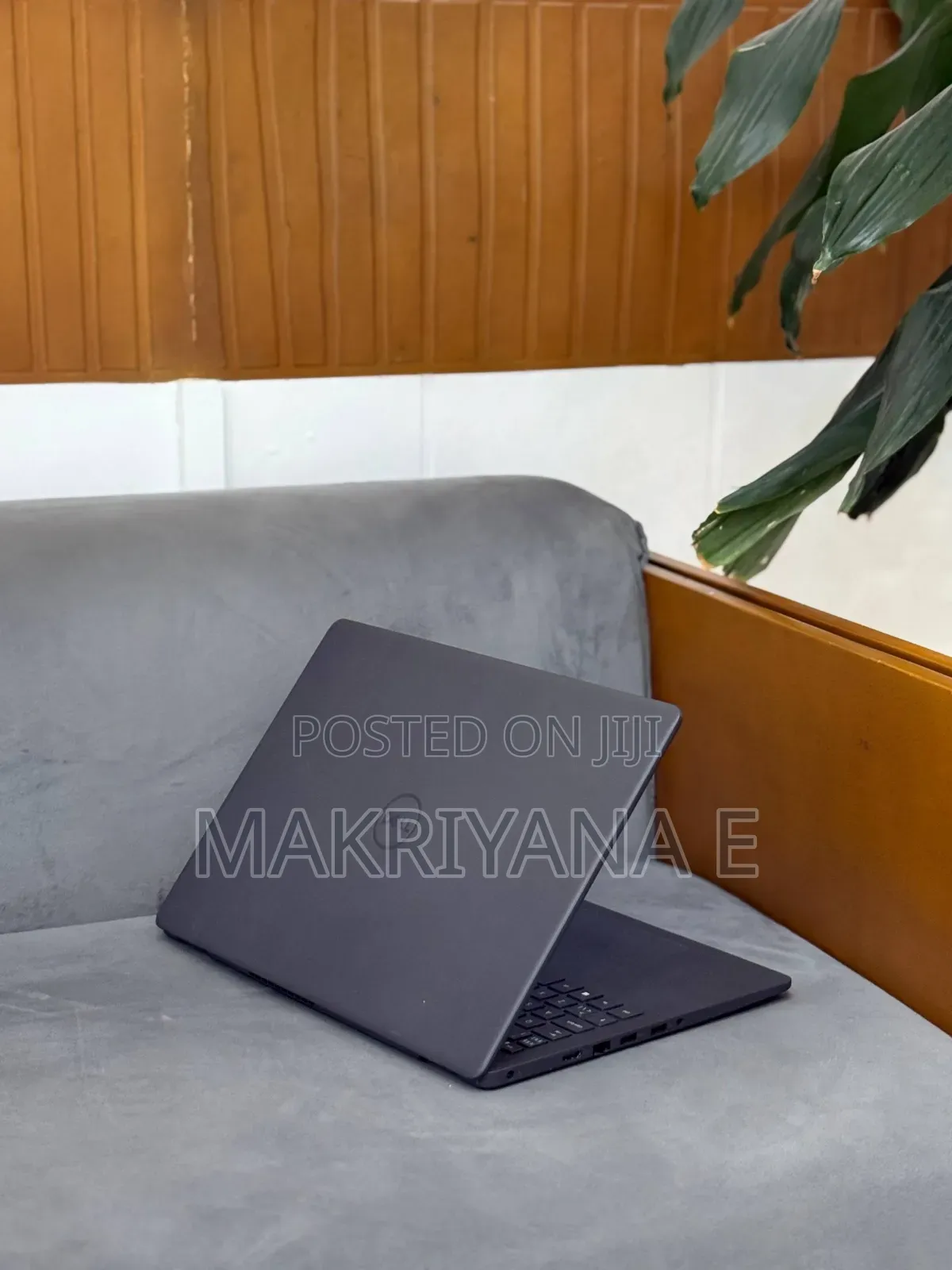 New Laptop Dell Vostro 15 3510 8GB Intel Core i5 SSD 256GB