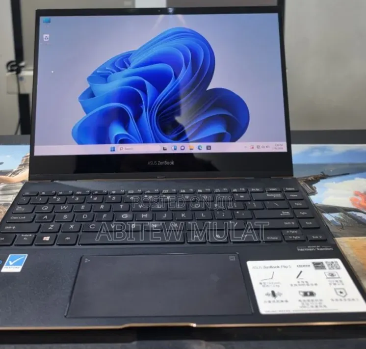 New Laptop Asus Zenbook 15 OLED 16GB Intel Core i7 SSD 512GB