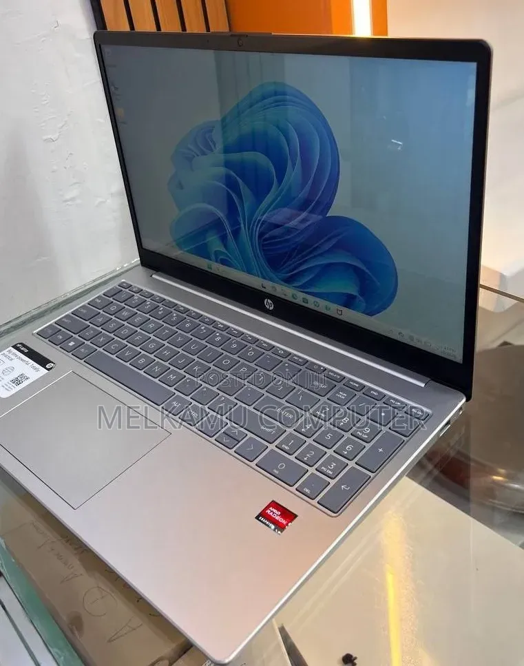 New Laptop HP Stream Notebook 8GB Intel Core i5 SSD 512GB