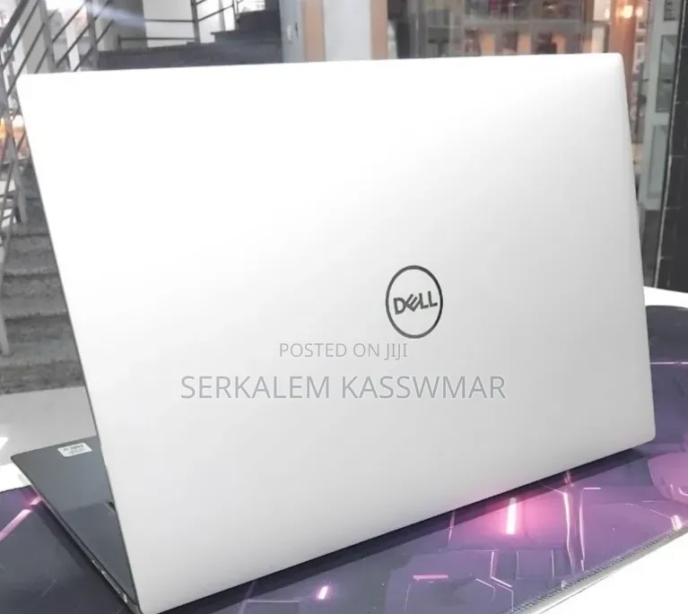 New Laptop Dell XPS 15 16GB Intel Core i7 SSD 512GB