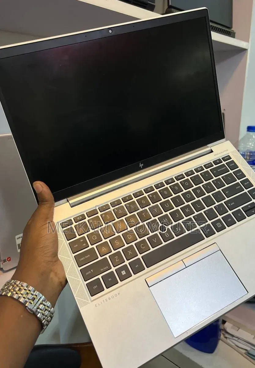 New Laptop HP EliteBook 840 G7 16GB Intel Core i7 SSD 512GB