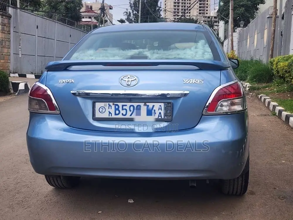 Toyota Yaris 2010 Blue