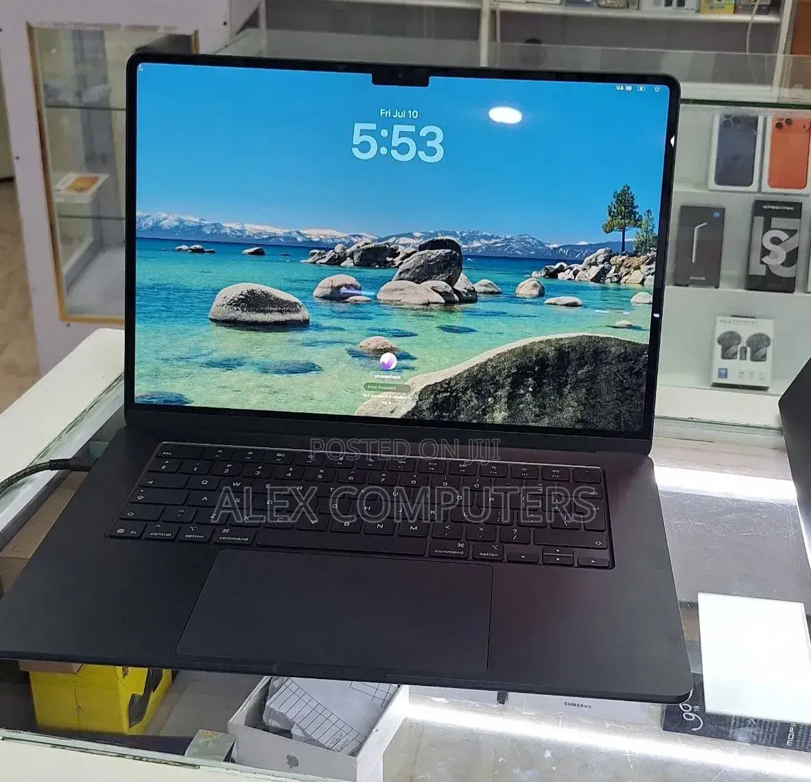 New Laptop Apple MacBook Air 2025 M4 16GB Apple M4 SSD 256GB