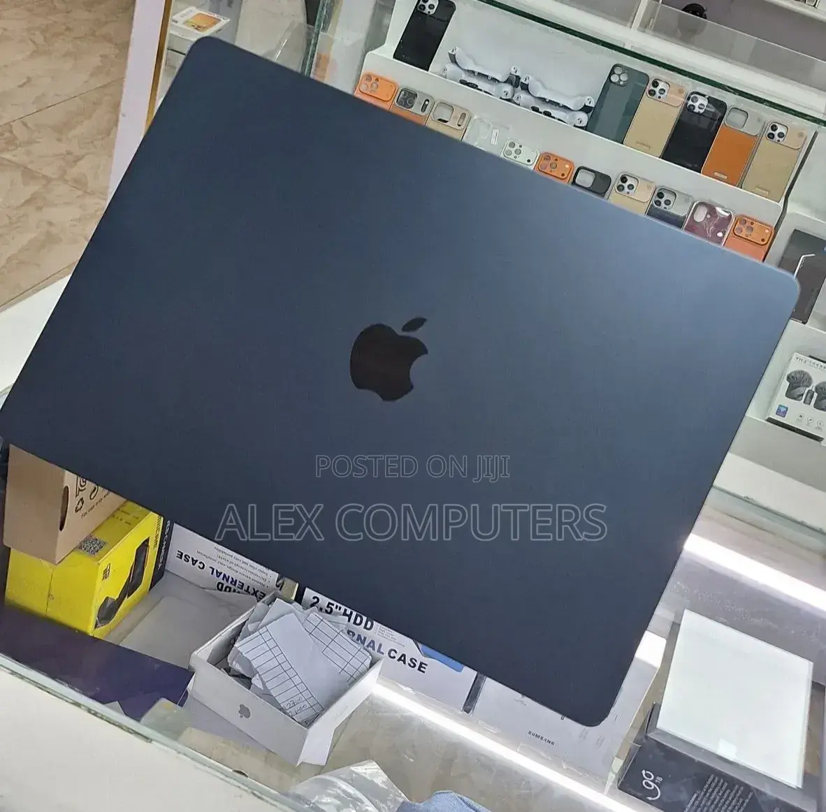 New Laptop Apple MacBook Air 2025 M4 16GB Apple M4 SSD 256GB