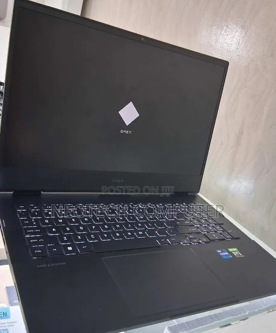 New Laptop HP Omen 16 16GB Intel Core i7 SSD 512GB