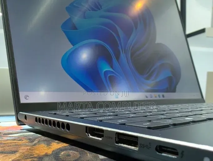 New Laptop Dell Inspiron 15 16GB Intel Core i7 SSD 512GB