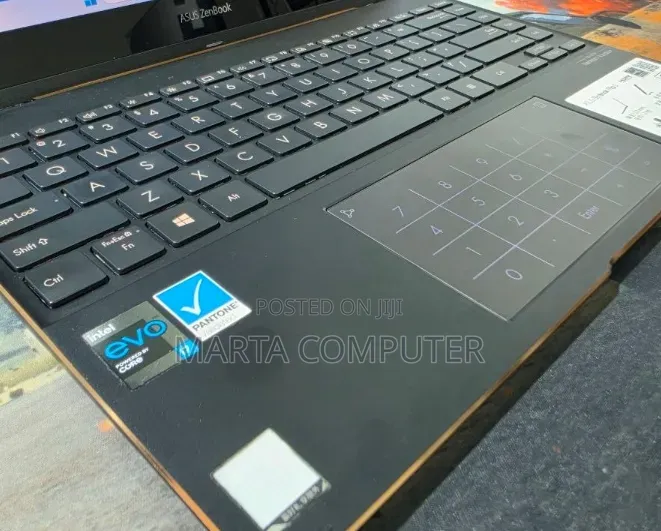 New Laptop Asus Zenbook 14 16GB Intel Core i7 SSD 512GB