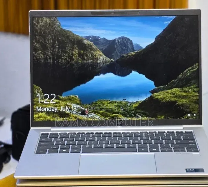 New Laptop HP EliteBook 840 G11 16GB Intel Core Ultra 7 SSD 512GB