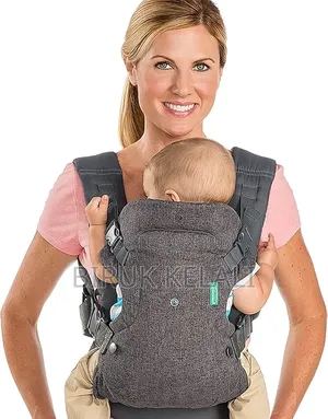 Infantino Cuddle Up Ergonomic Hoodie Carrier, Featuring a Gray Color