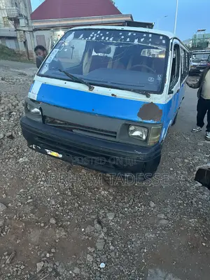 Toyota HiAce 1991 White