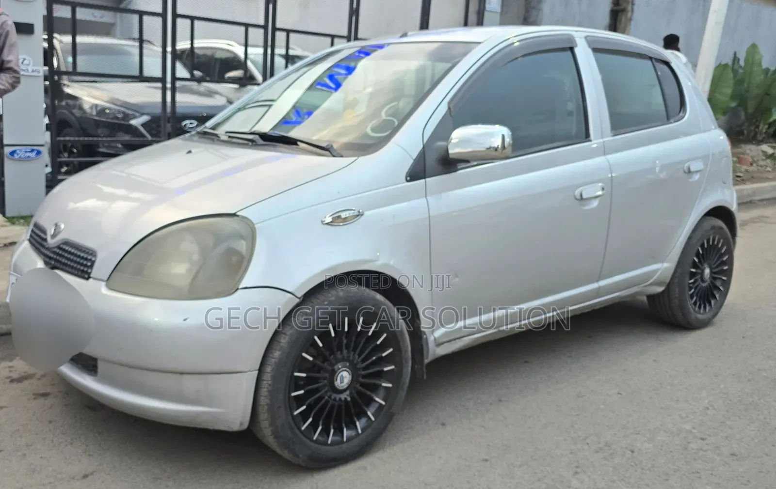 Toyota Vitz 2001 Silver
