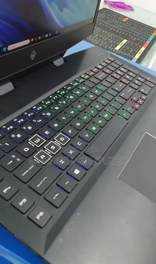 New Laptop HP Omen 17 16GB Intel Core i7 SSD 512GB
