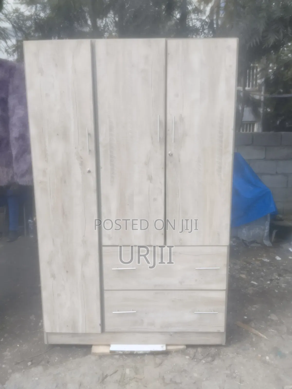 Beautiful Amp; Durable 3-Door Wardrobe for Sale!