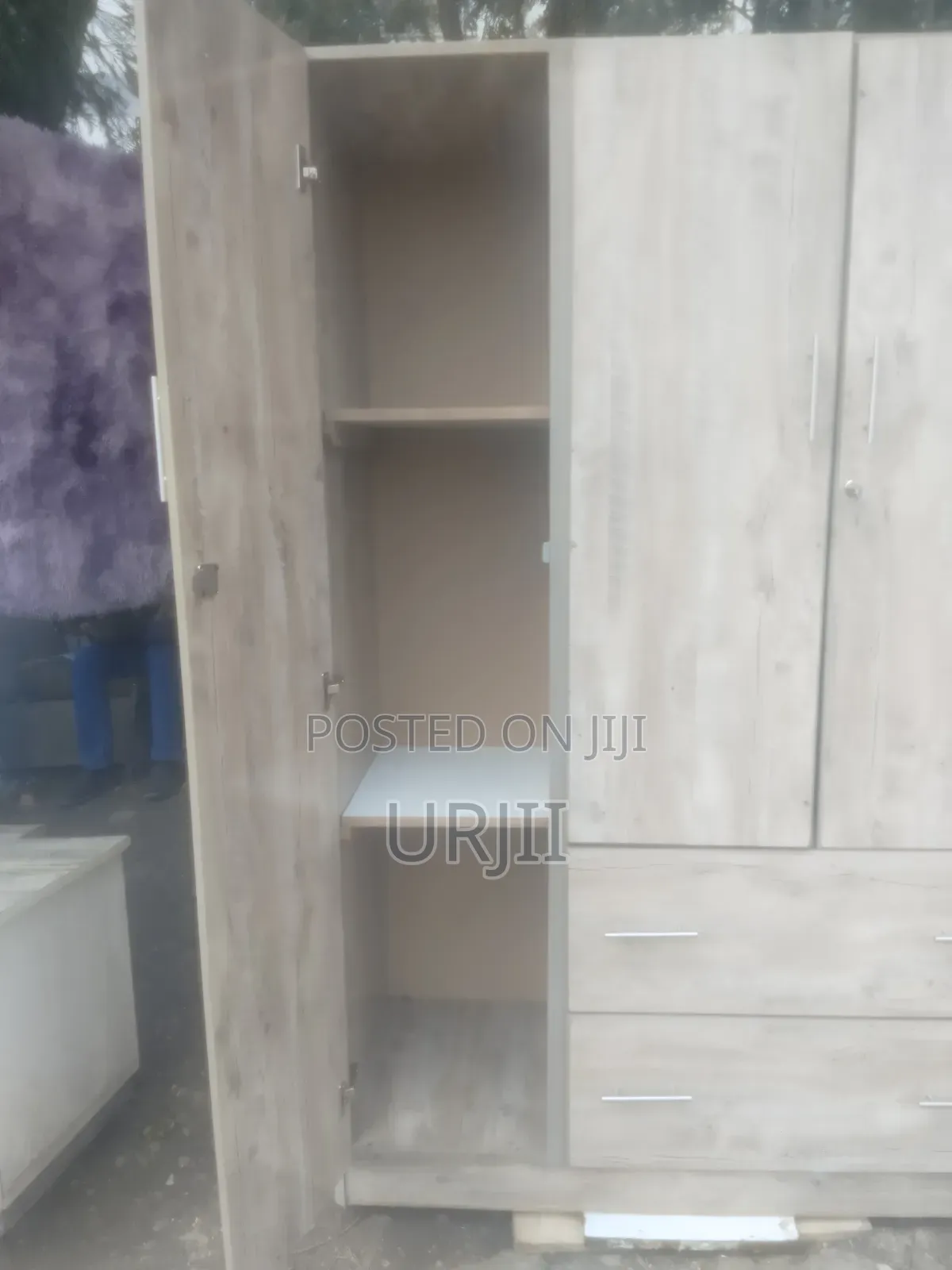 Beautiful Amp; Durable 3-Door Wardrobe for Sale!