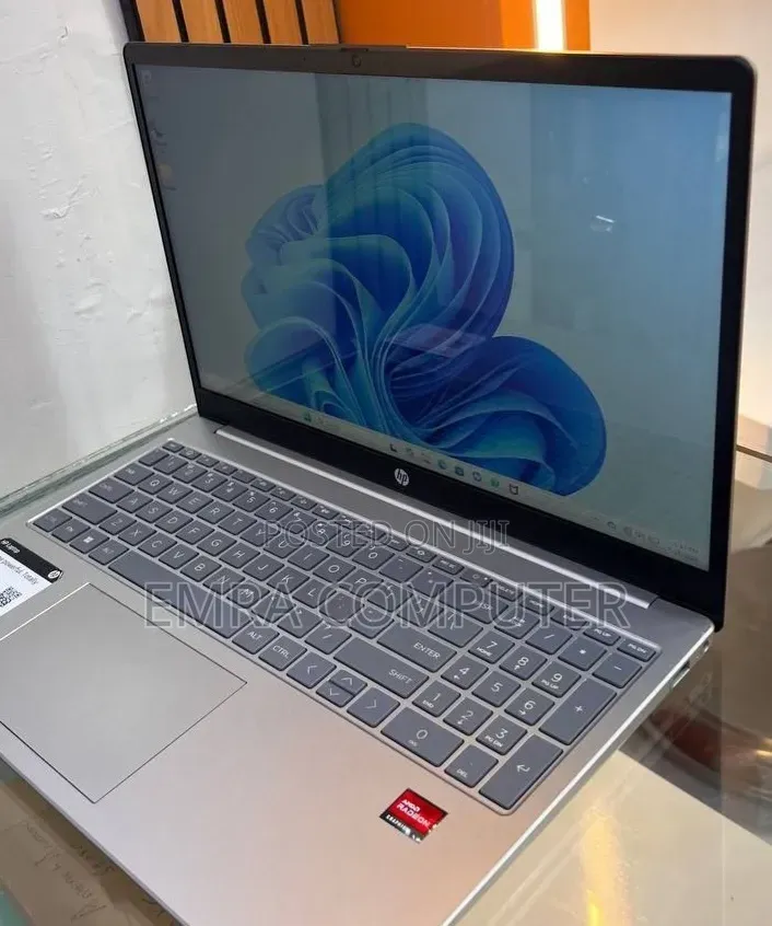 New Laptop HP 8GB Intel Core i5 SSD 512GB