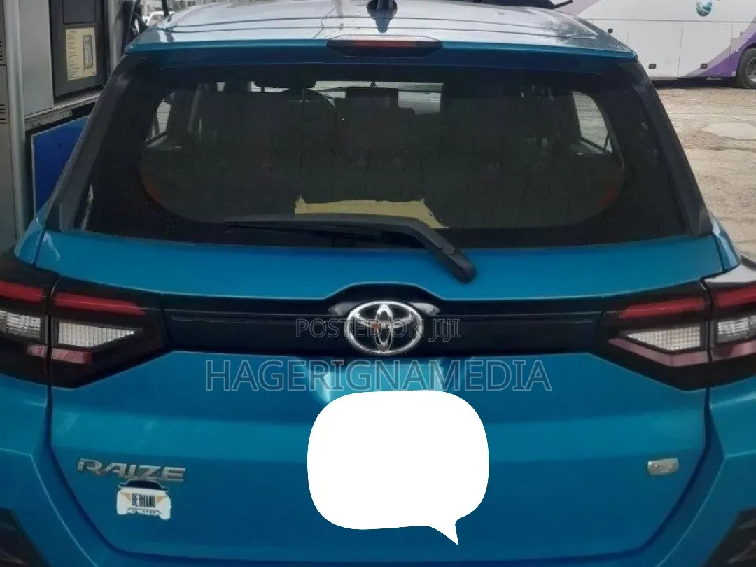 Toyota Raize 2022 Blue