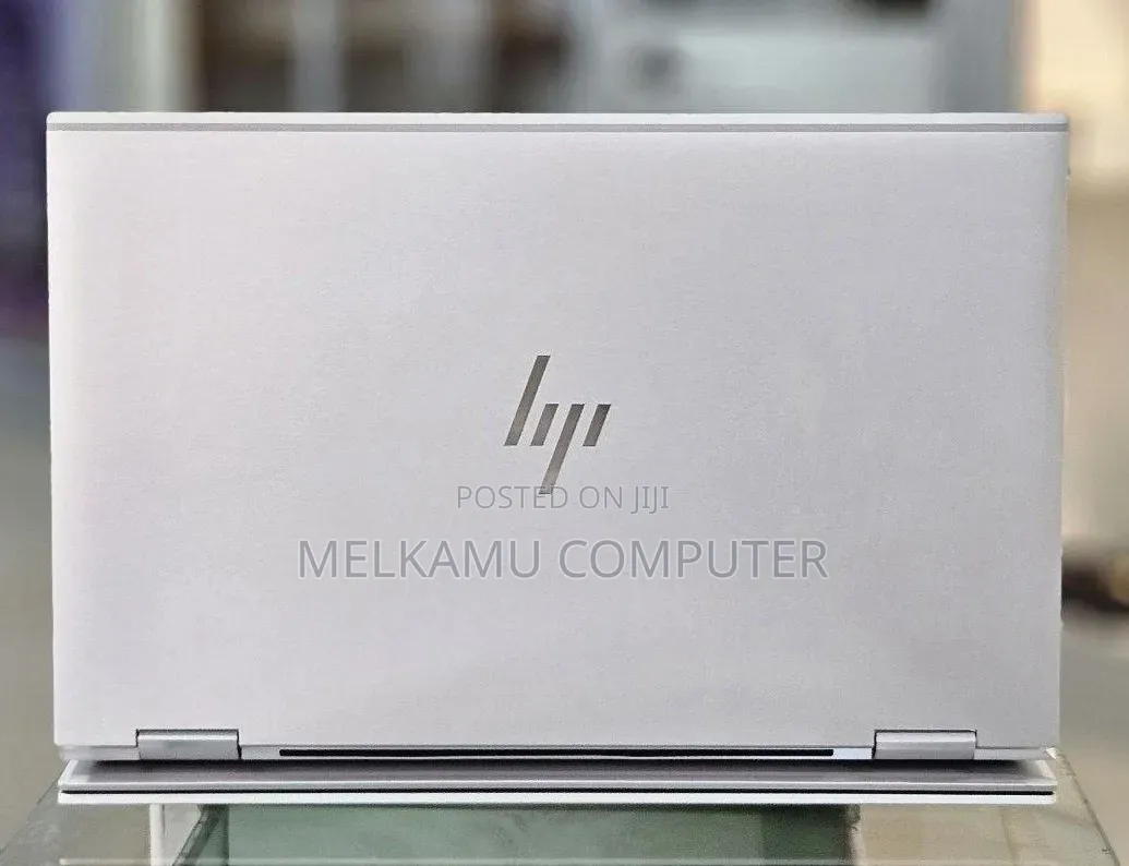 New Laptop HP EliteBook 1040 G8 16GB Intel Core i7 SSD 512GB