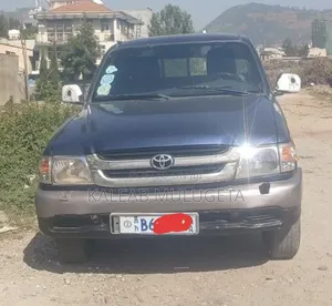 Toyota Hilux 2002 Beige