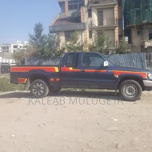 Toyota Hilux 2002 Beige