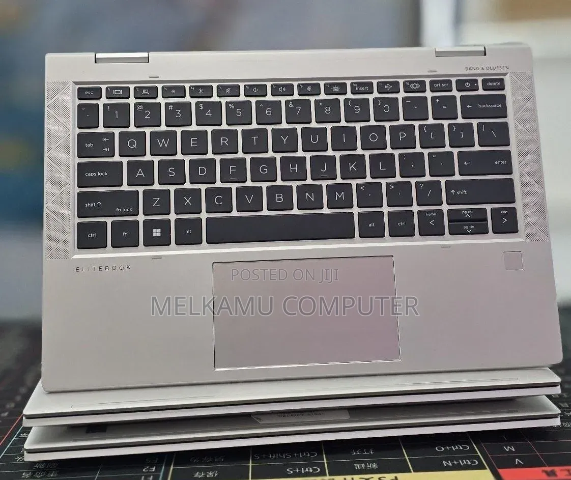 New Laptop HP EliteBook 830 G8 32GB Intel Core i7 SSD 512GB