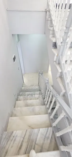 Furnished 6bdrm House in Bole for sale