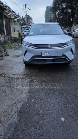 BYD Yuan Up 2025 Ivory