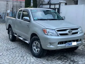 Toyota Hilux 2006 Silver