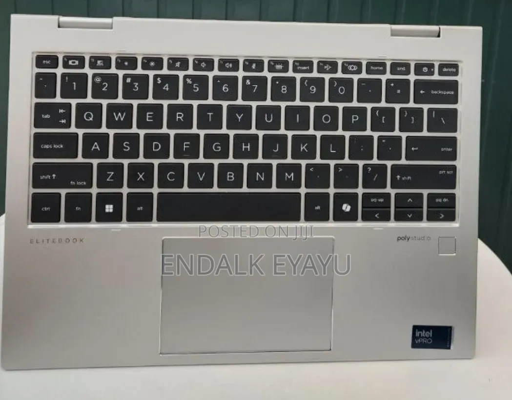 New Laptop HP Elitebook 830 G11 32GB Intel Core Ultra 7 SSD 512GB