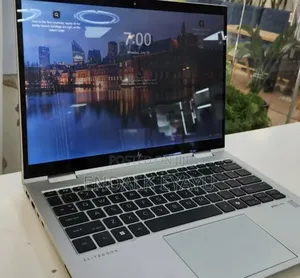 New Laptop HP Elitebook 830 G11 32GB Intel Core Ultra 7 SSD 512GB