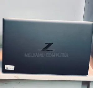 New Laptop HP ZBook Firefly G8 32GB Intel Core i7 SSD 512GB