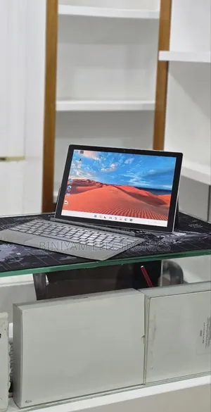 New Laptop Microsoft Surface Pro 7 16GB Intel Core i5 SSD 256GB