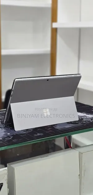 New Laptop Microsoft Surface Pro 7 16GB Intel Core i5 SSD 256GB