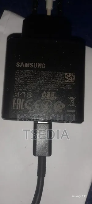 Super Fast Charger With Caple