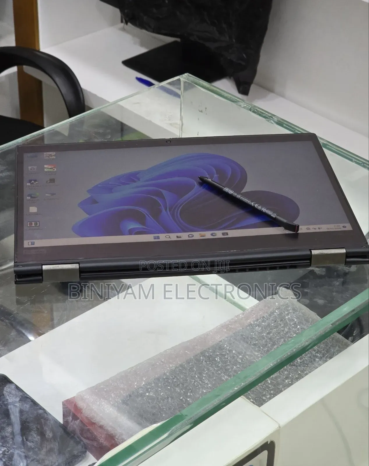 New Laptop Lenovo ThinkPad X390 Yoga 16GB Intel Core i5 SSD 512GB
