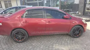Toyota Yaris 2008 Burgundy
