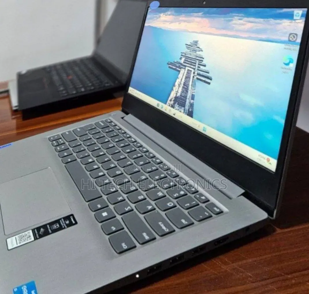 New Laptop Lenovo Ideapad 3 8GB Intel Core i3 SSD 256GB