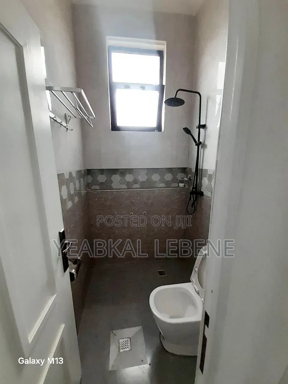 Furnished 5bdrm Villa in Bole for sale