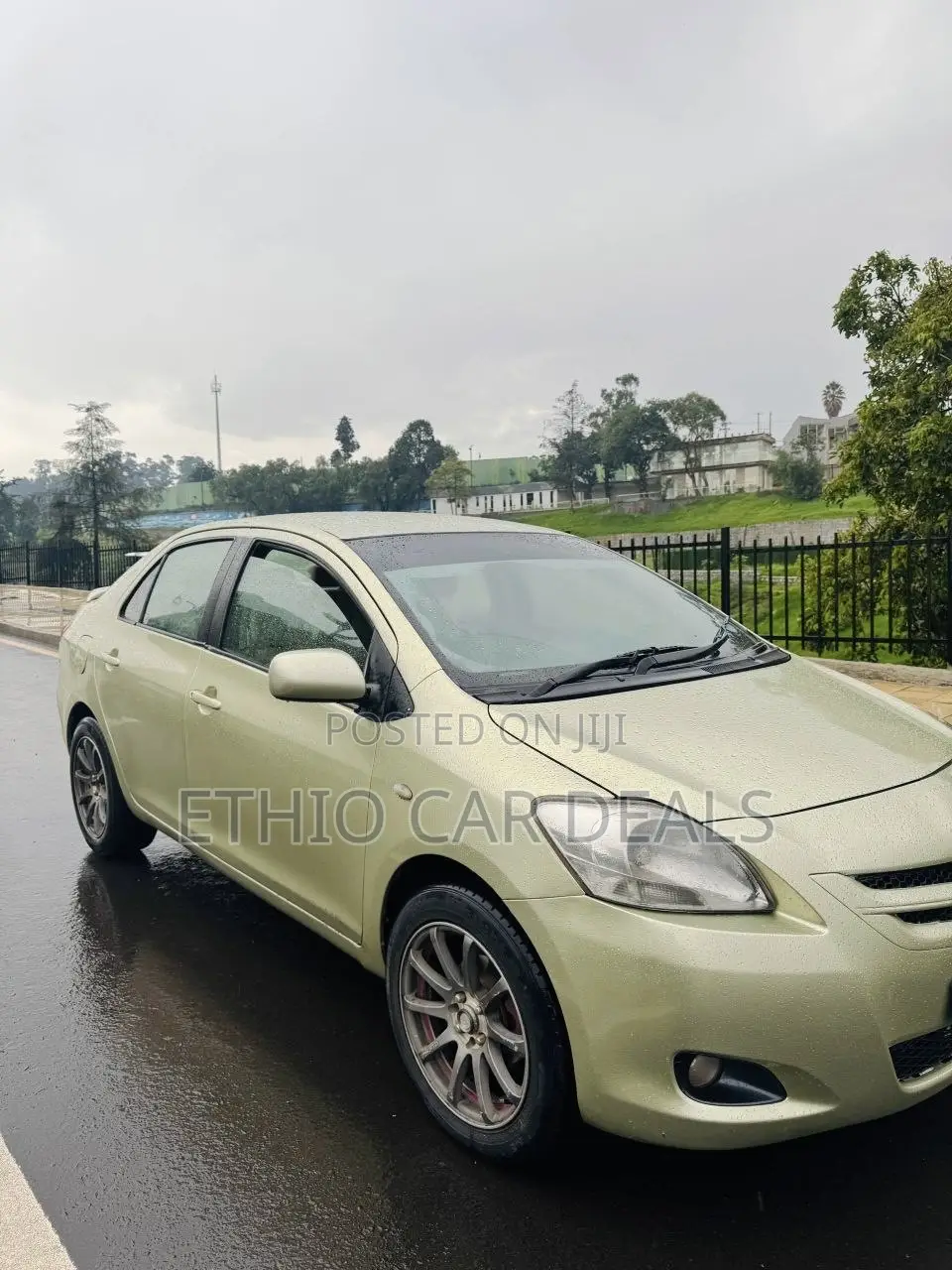 Toyota Yaris Sedan Automatic 2007 Yellow