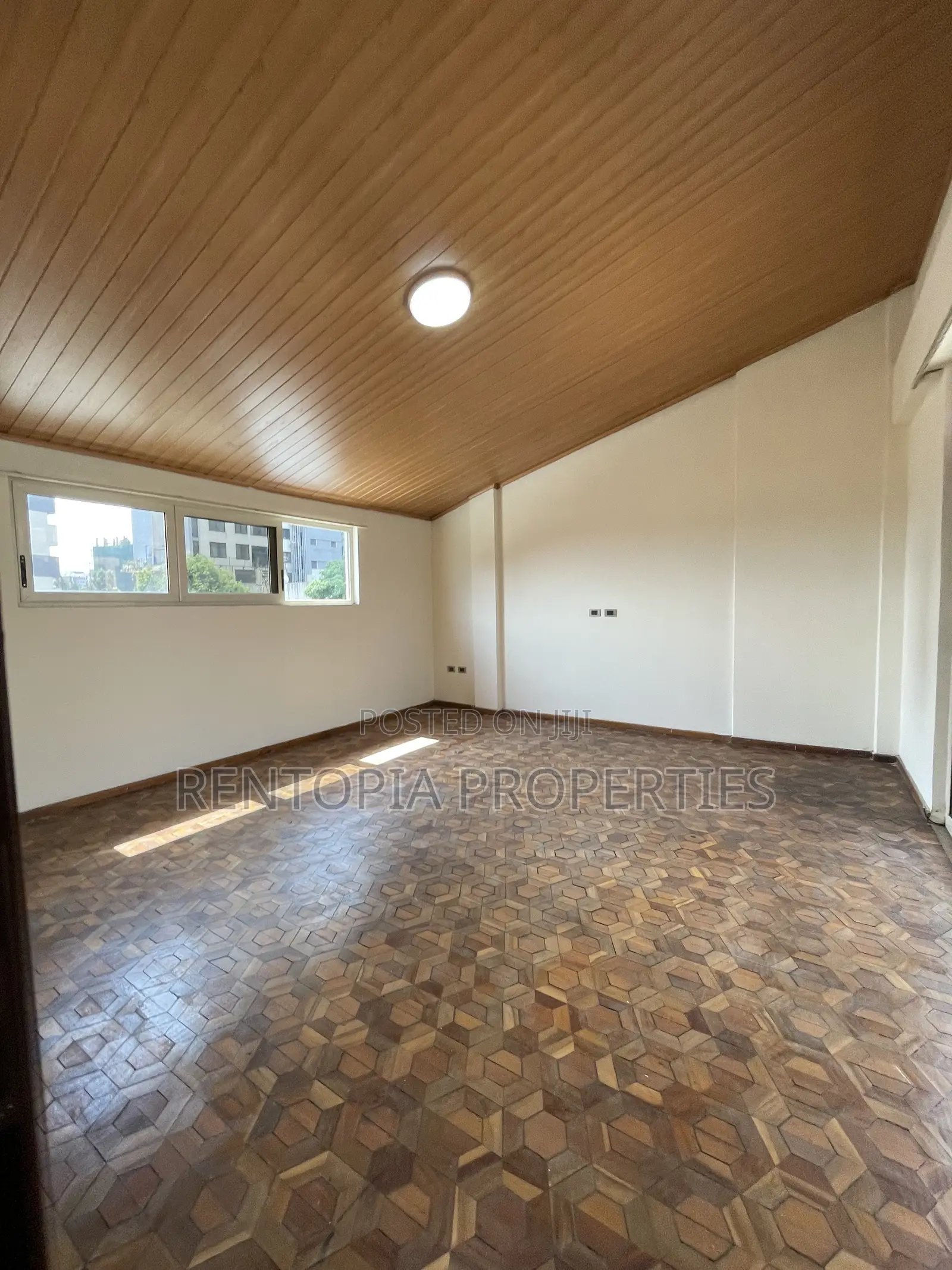 6bdrm House in Bole for rent