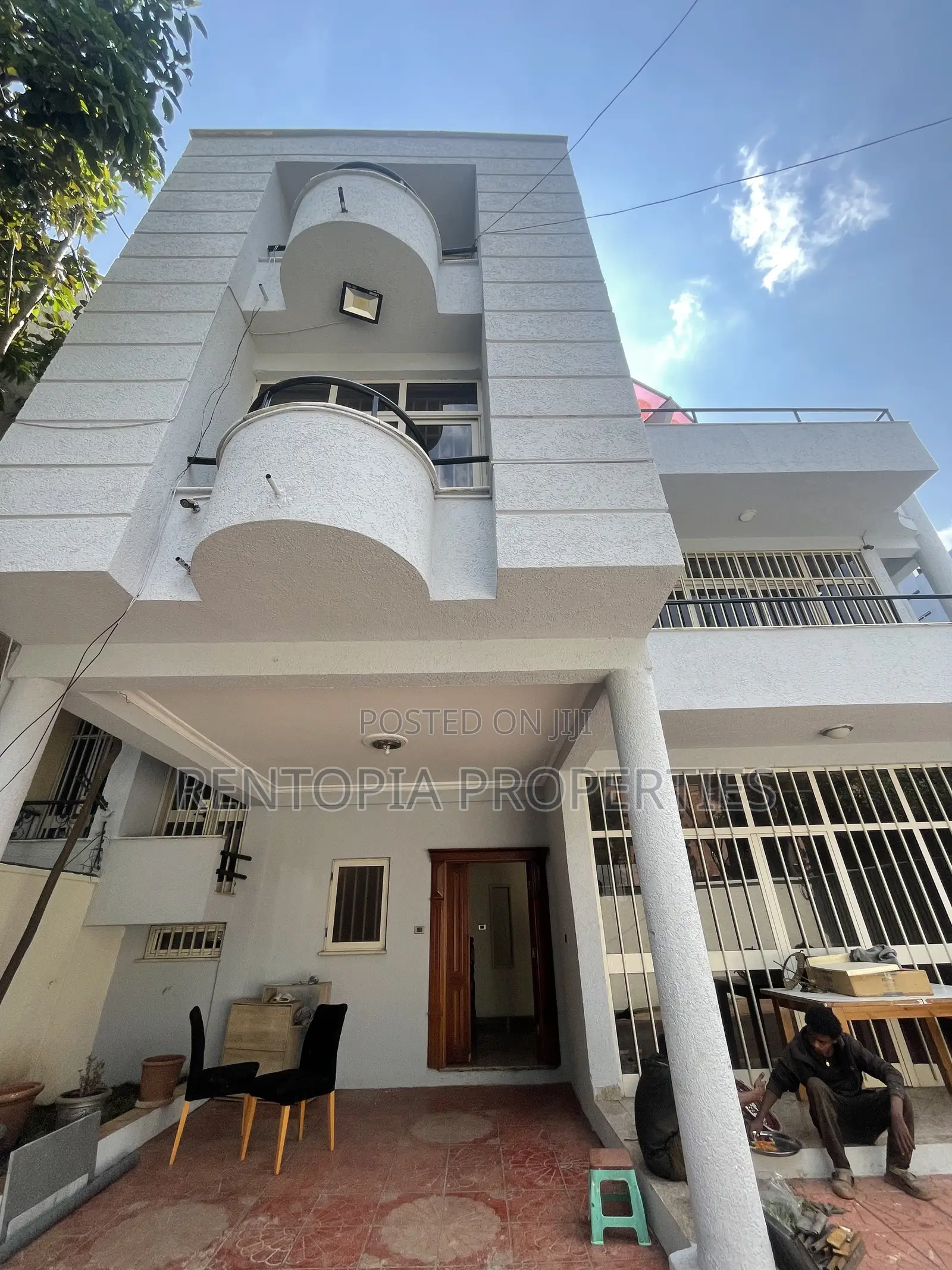 6bdrm House in Bole for rent