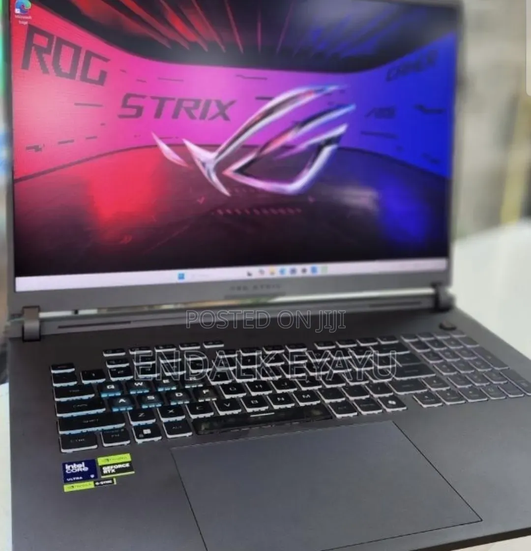 New Laptop Asus ROG Strix G18 32GB Intel Core Ultra 9 SSD 2T