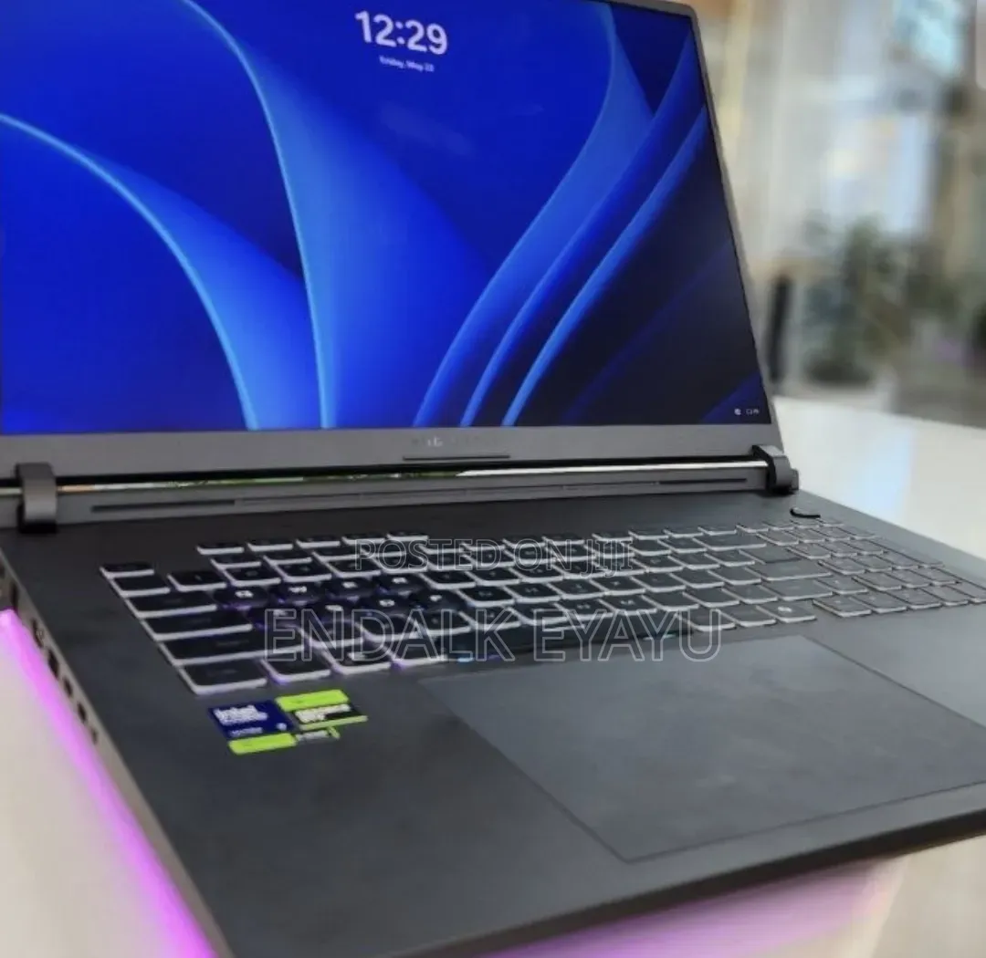 New Laptop Asus ROG Strix G18 32GB Intel Core Ultra 9 SSD 2T