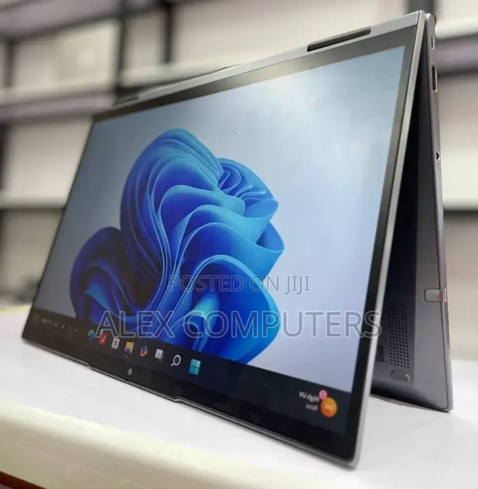 New Laptop Lenovo ThinkPad X1 Yoga 32GB Intel Core i7 SSD 512GB