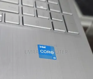 New Laptop HP 8GB Intel Core i3 SSD 256GB