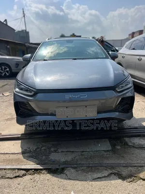 New BYD E2 43 kWh 94 hp FWD 2025 Gray